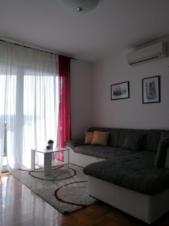 Apartments Laci Crikvenica Exterior foto