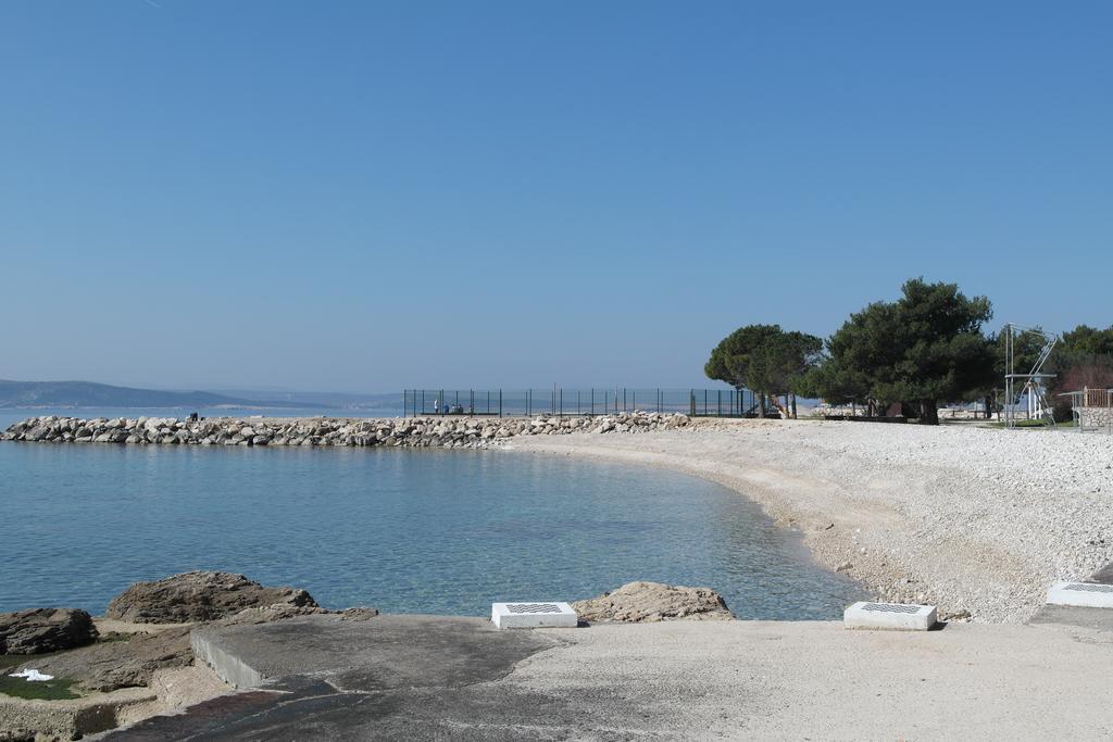 Apartments Laci Crikvenica Exterior foto