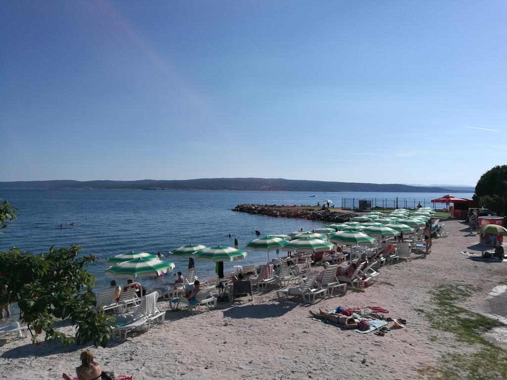 Apartments Laci Crikvenica Exterior foto