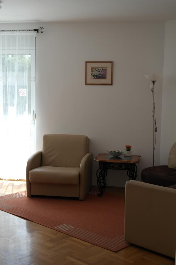 Apartments Laci Crikvenica Exterior foto