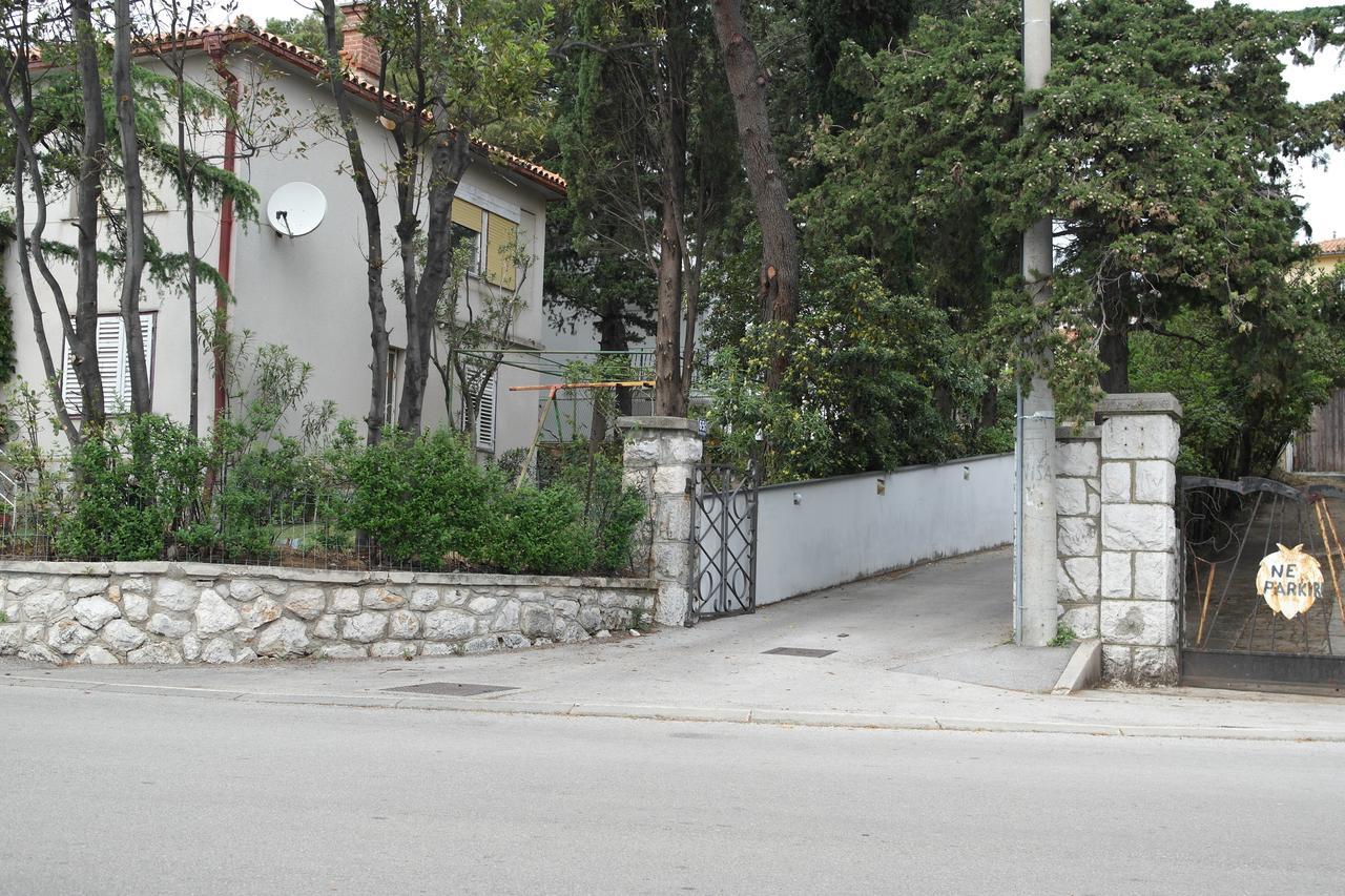 Apartments Laci Crikvenica Exterior foto