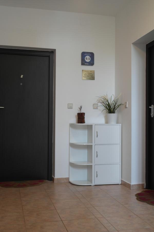 Apartments Laci Crikvenica Exterior foto